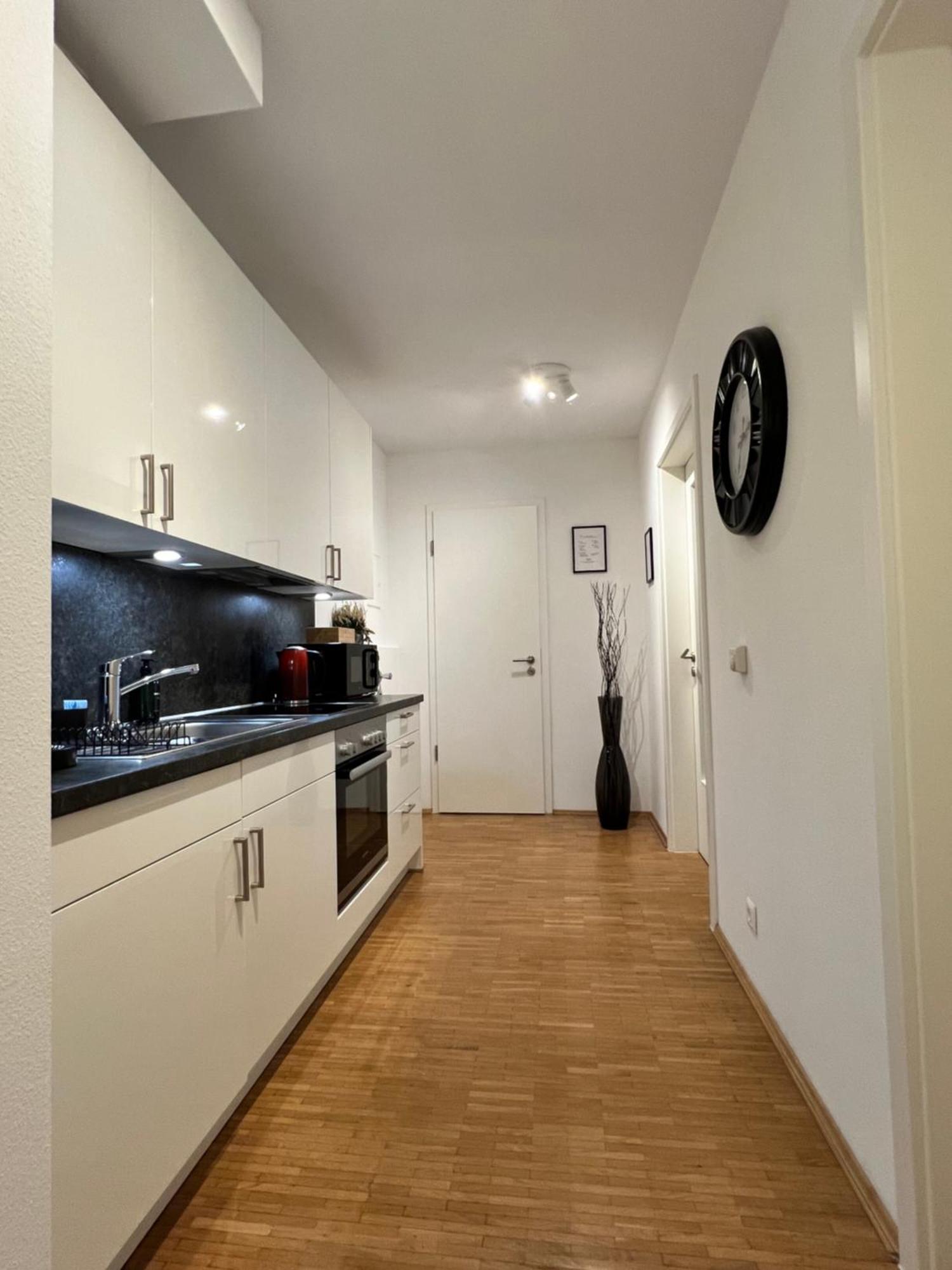 Moderne Wohnung Naehe Hbf-Lift-Tiefgarage-Contactless Check-In Hanóver Exterior foto